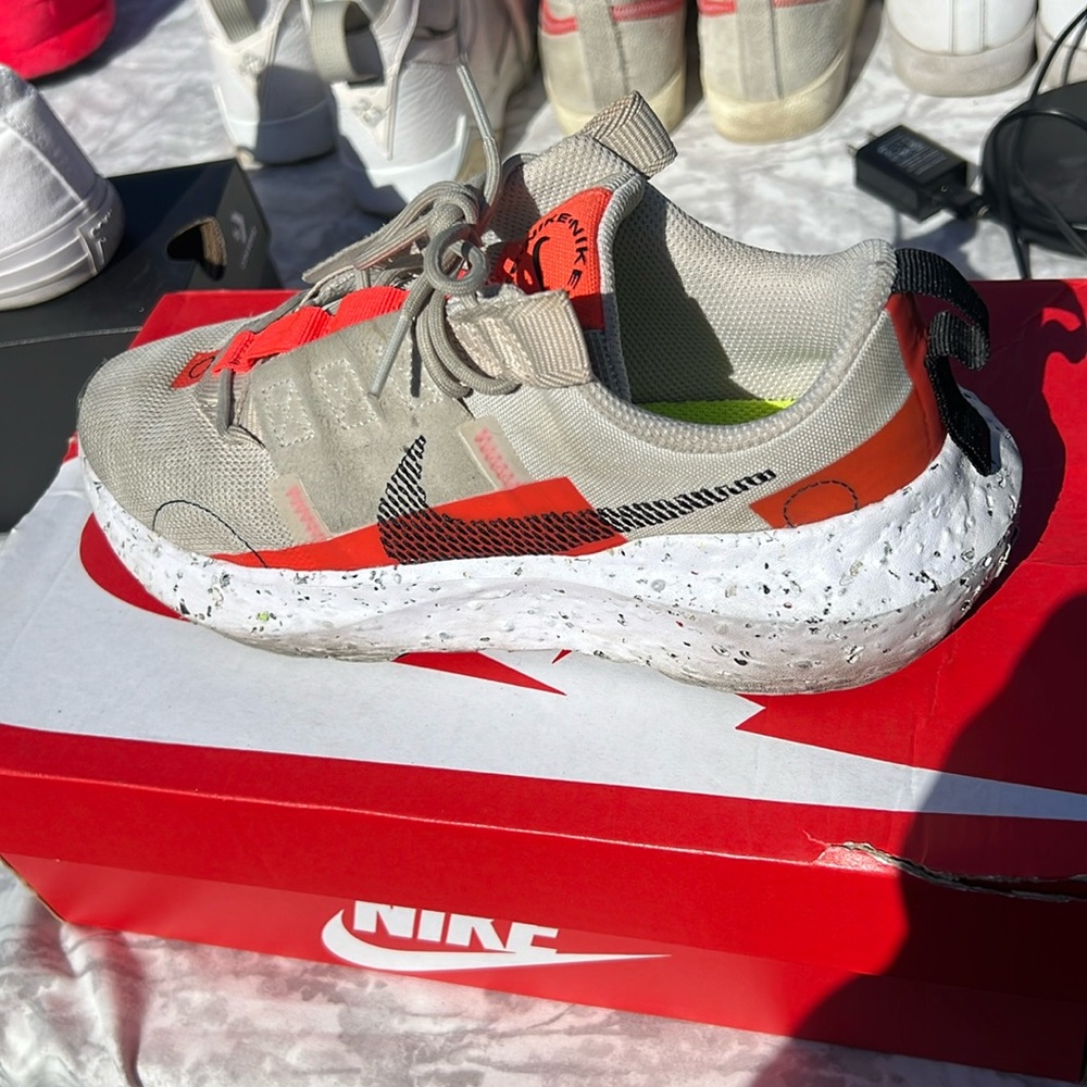 Youth Nike 5-1/2 | women’s 7-1/2
